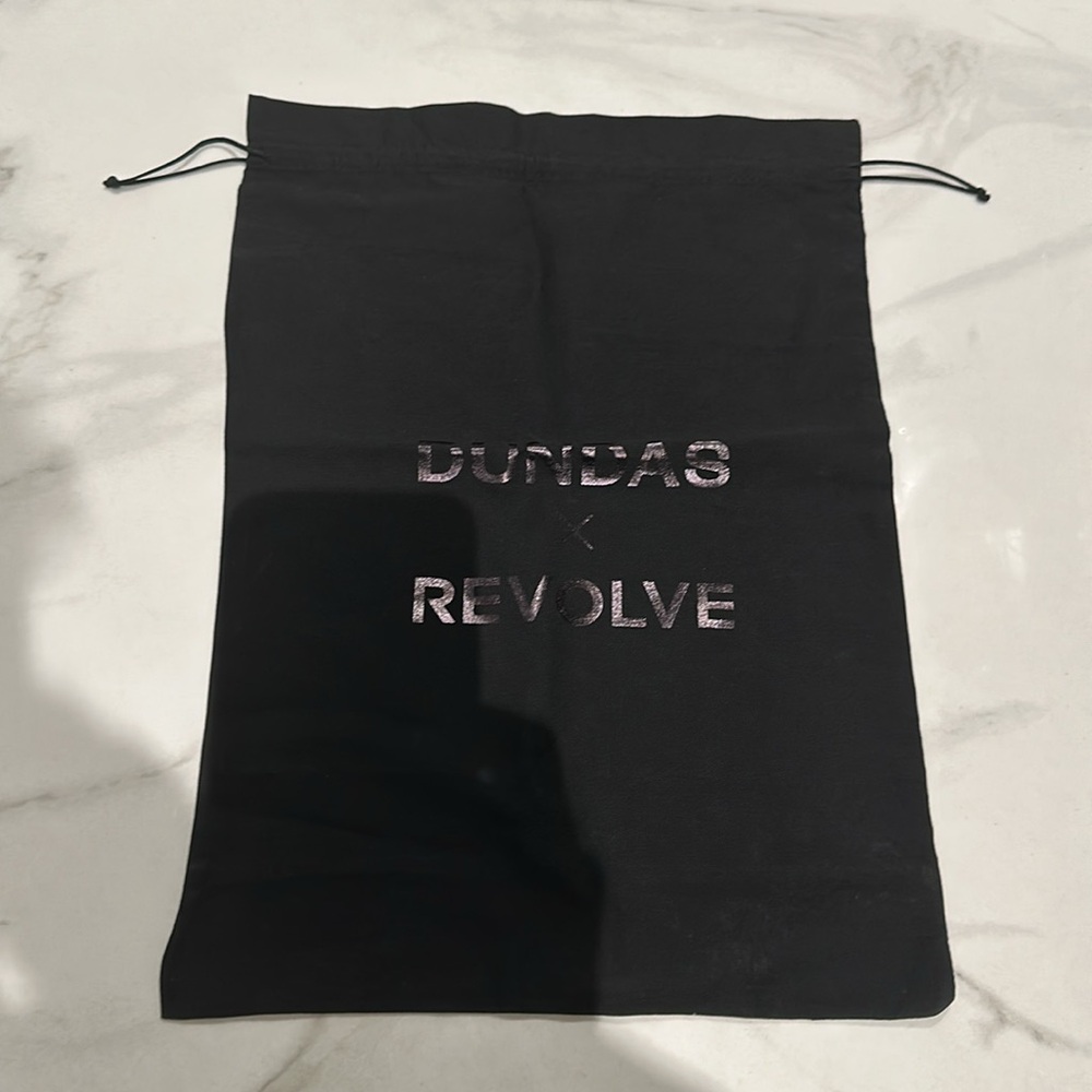 DUNDAS X REVOLVE Dust Bag